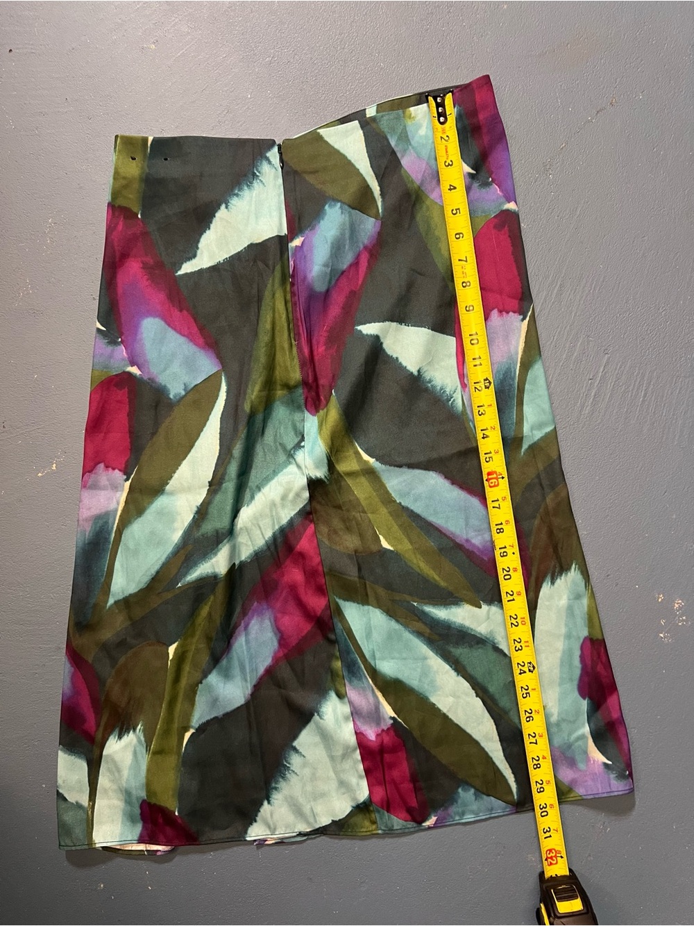 Banana Republic Abstract Brushstroke Tied Womens Skirt in Teal, Olive & Magenta - Picture 7 of 7